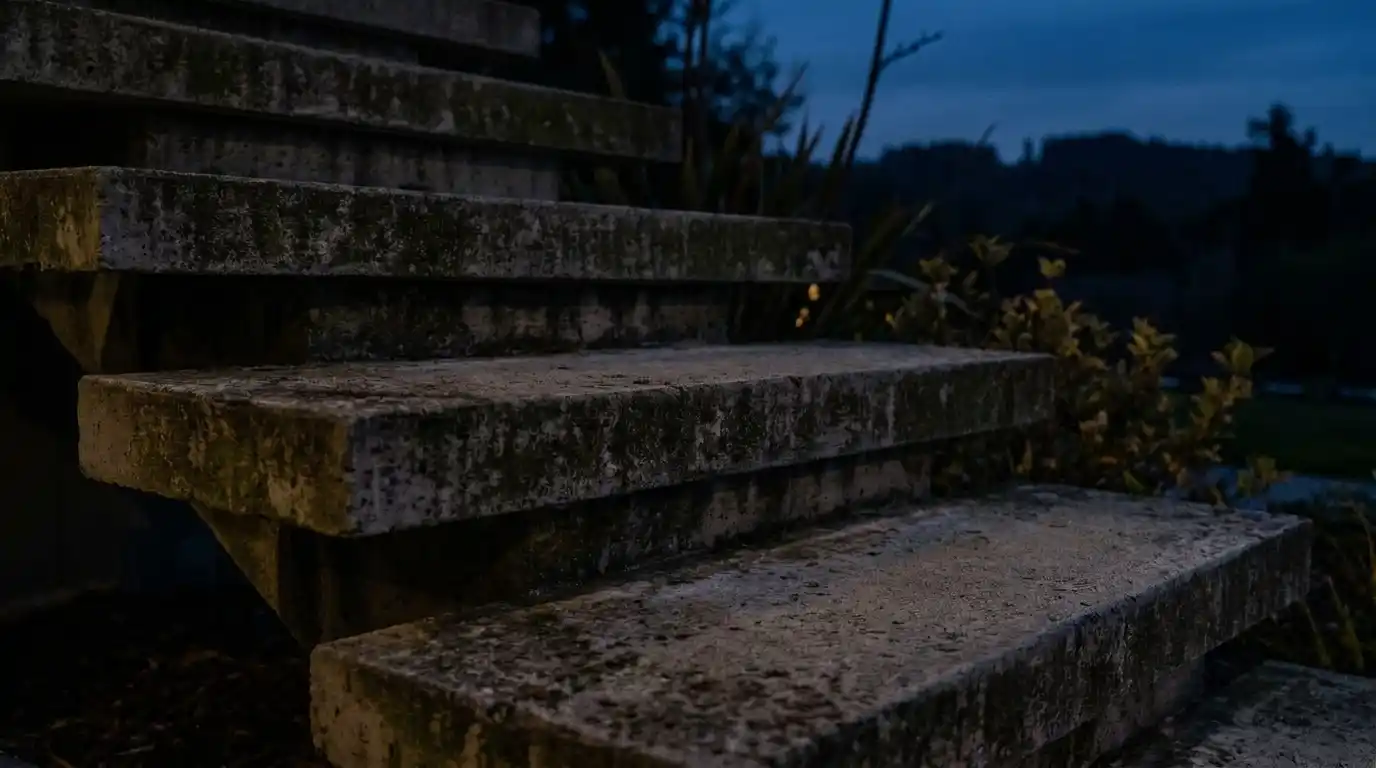 led-concrete-step-lights-before